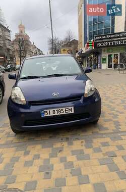Хетчбек Daihatsu Sirion 2005 в 