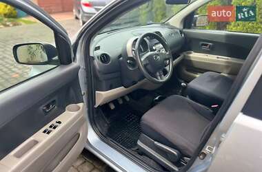 Хэтчбек Daihatsu Sirion 2006 в 