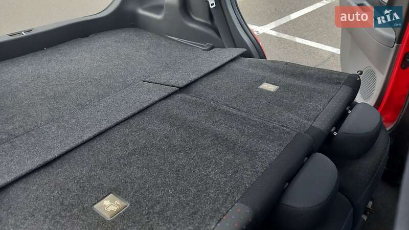 Хэтчбек Daihatsu Sirion 2008 в Киеве