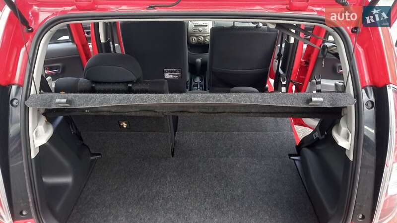 Хэтчбек Daihatsu Sirion 2008 в Киеве