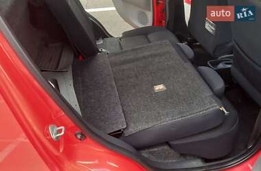 Хэтчбек Daihatsu Sirion 2008 в 