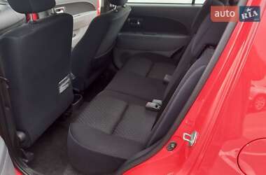 Хэтчбек Daihatsu Sirion 2008 в 