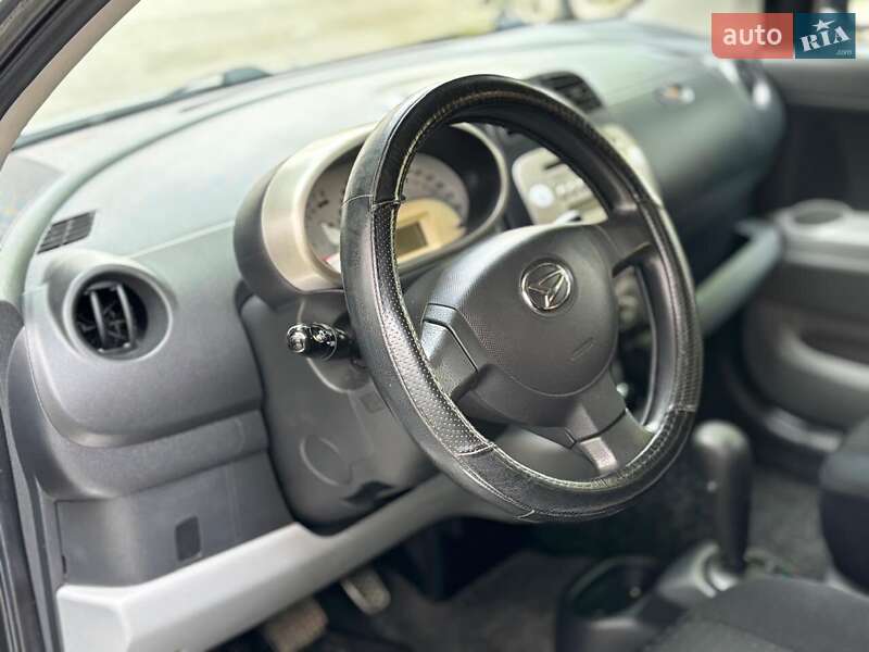 Хэтчбек Daihatsu Sirion 2008 в Львове