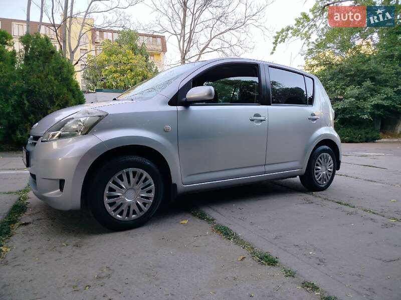 Хэтчбек Daihatsu Sirion 2008 в Одессе