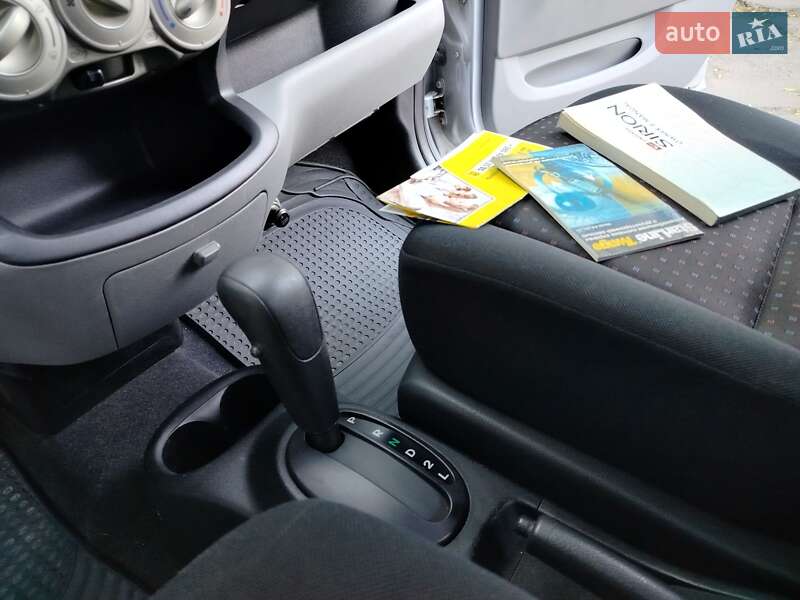 Хэтчбек Daihatsu Sirion 2008 в Одессе