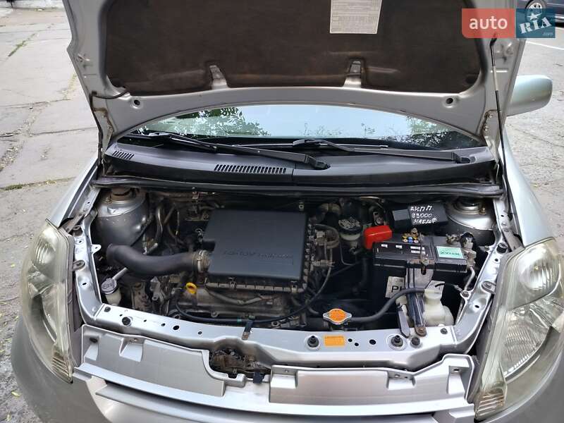 Хэтчбек Daihatsu Sirion 2008 в Одессе