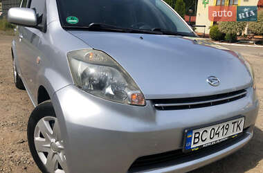 Хэтчбек Daihatsu Sirion 2006 в 