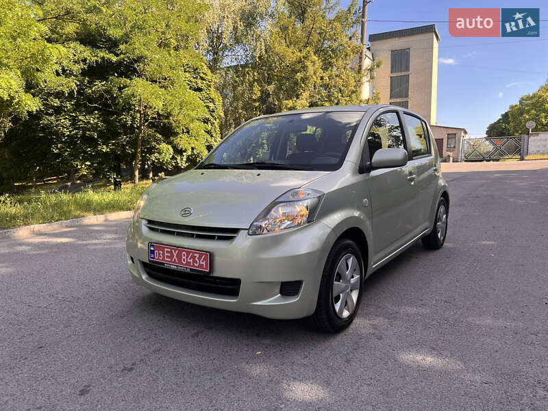 Хетчбек Daihatsu Sirion 2007 в Рівному