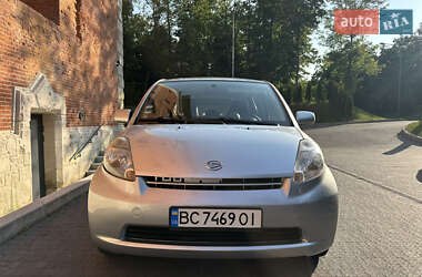 Хэтчбек Daihatsu Sirion 2006 в 