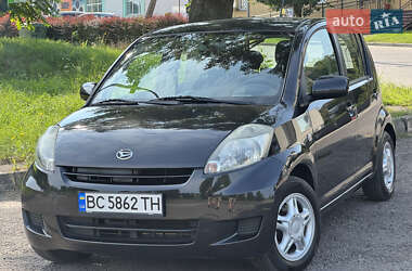 Хэтчбек Daihatsu Sirion 2007 в 
