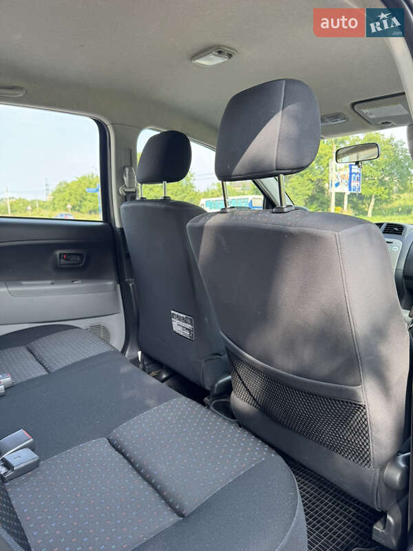 Хэтчбек Daihatsu Sirion 2007 в Львове