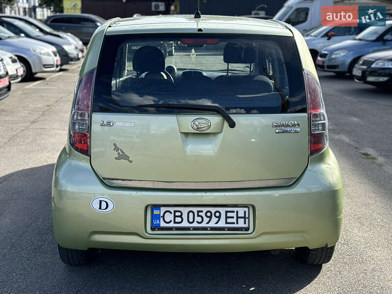 Хетчбек Daihatsu Sirion 2005 в Чернігові