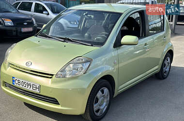 Хэтчбек Daihatsu Sirion 2005 в 