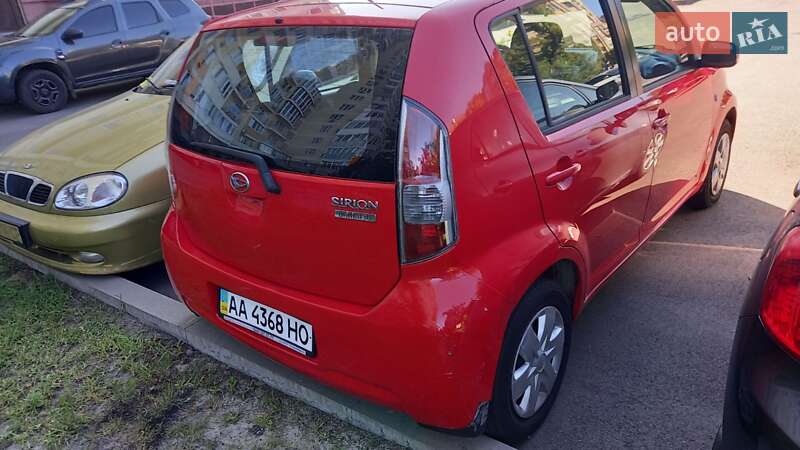 Хэтчбек Daihatsu Sirion 2008 в Киеве
