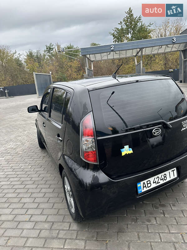 Хэтчбек Daihatsu Sirion 2008 в Киеве