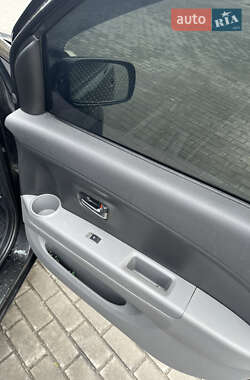 Хетчбек Daihatsu Sirion 2008 в 