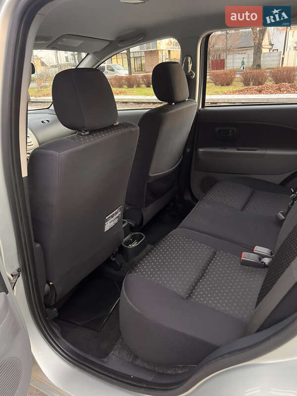 Хэтчбек Daihatsu Sirion 2007 в Ровно фото 21 Хэтчбек Daihatsu Sirion 2007 в Ровно