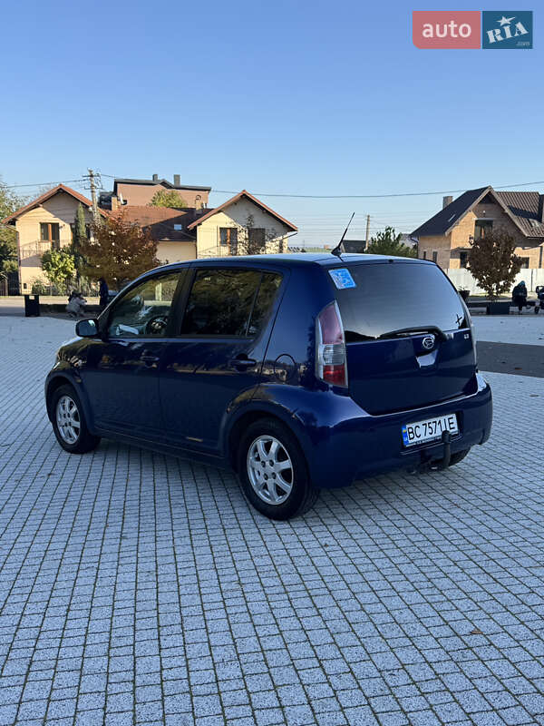 Хэтчбек Daihatsu Sirion 2005 в Львове