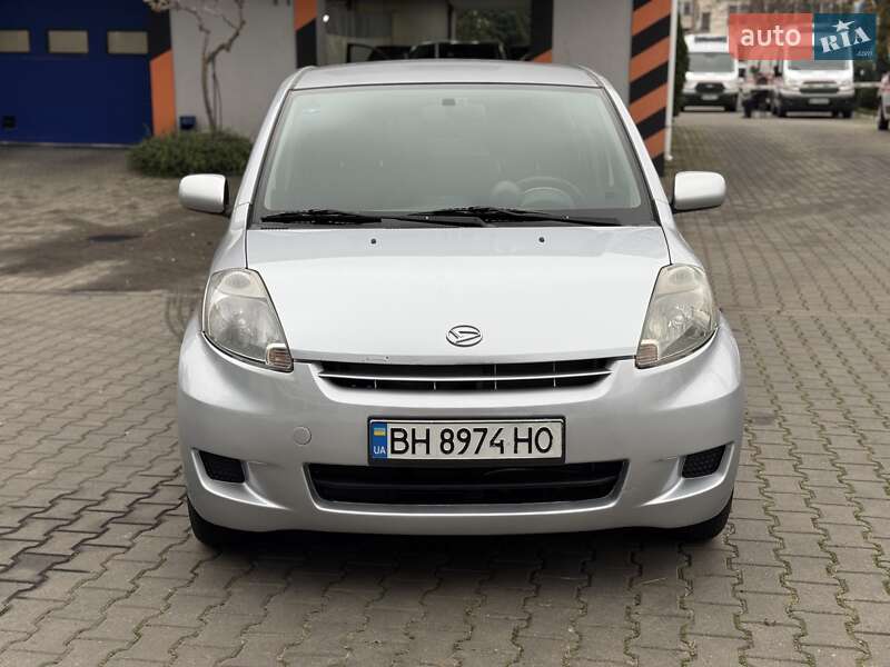 Хэтчбек Daihatsu Sirion 2006 в Одессе