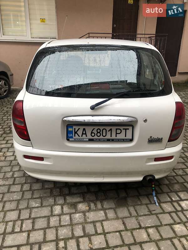Хэтчбек Daihatsu Sirion 2001 в Львове фото 2 Хэтчбек Daihatsu Sirion 2001 в Львове