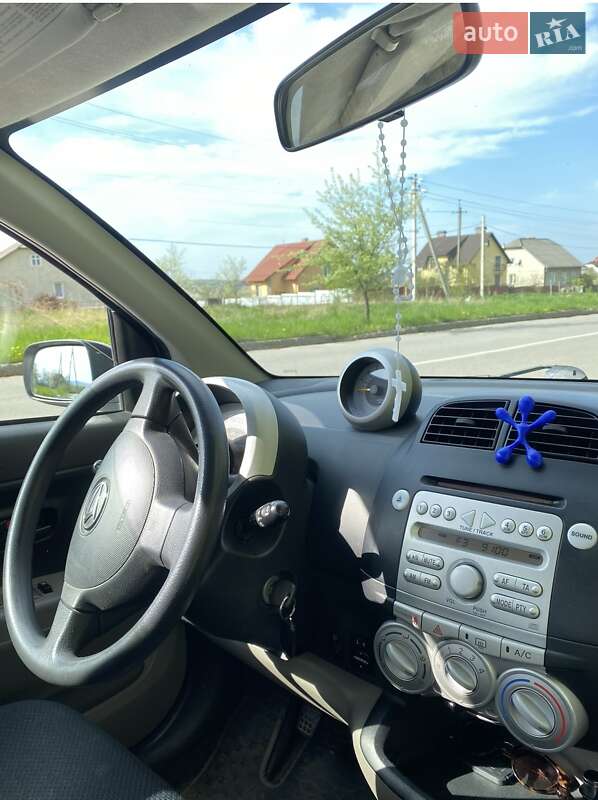 Хэтчбек Daihatsu Sirion 2005 в Дрогобыче фото 4 Хэтчбек Daihatsu Sirion 2005 в Дрогобыче