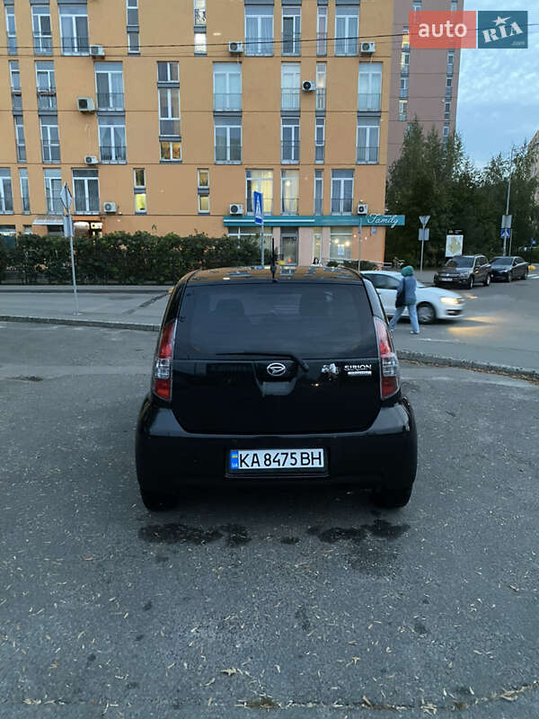 Хэтчбек Daihatsu Sirion 2008 в Киеве