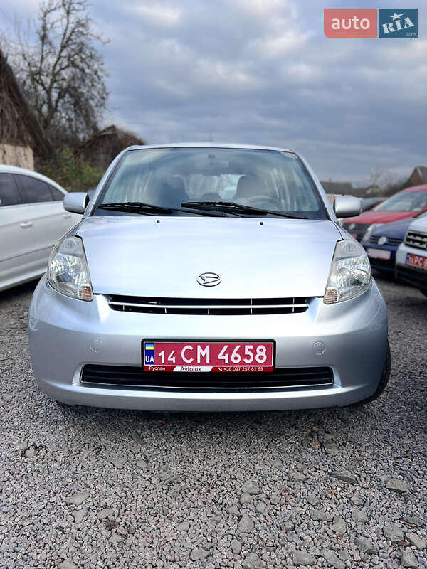 Хэтчбек Daihatsu Sirion 2006 в Львове