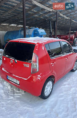 Хетчбек Daihatsu Sirion 2005 в Житомирі