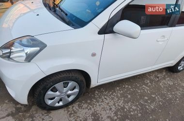 Хетчбек Daihatsu Sirion 2010 в Вінниці