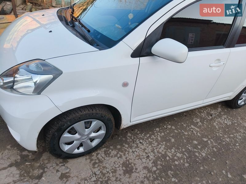 Daihatsu Sirion 2010