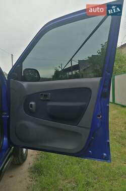 Внедорожник / Кроссовер Daihatsu Terios 2000 в 