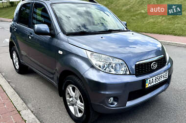 Позашляховик / Кросовер Daihatsu Terios 2010 в 