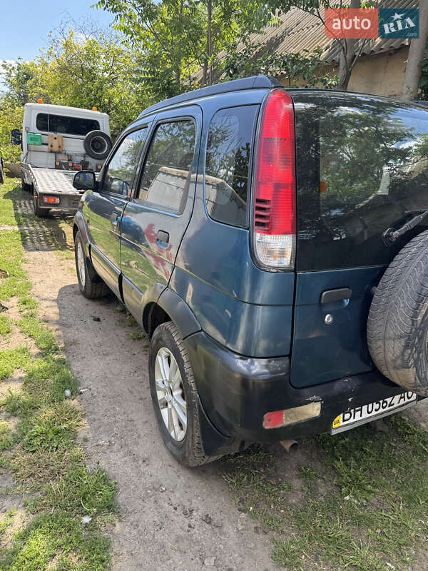 Внедорожник / Кроссовер Daihatsu Terios 2004 в 