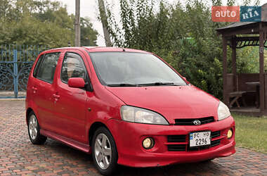 Микровэн Daihatsu YRV 2002 в 