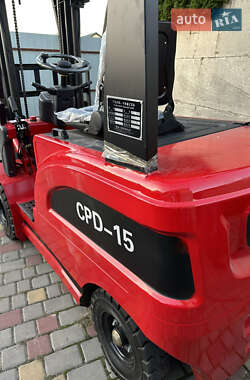 Вилочный погрузчик Dalian CPD 2025 в 
