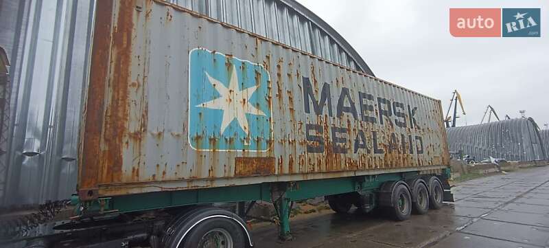 Контейнеровоз Dennison Trailers 2002 в Одессе