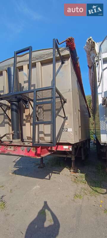 Зерновоз - полуприцеп Dennison Trailers 2007 в Млинове