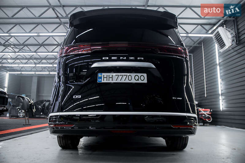 Минивэн Denza D9 2024 в Киеве фото 12 Минивэн Denza D9 2024 в Киеве