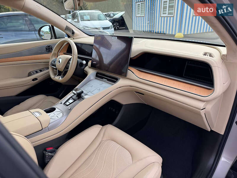 Позашляховик / Кросовер Denza N7 2023 в Львові фото 21 Позашляховик / Кросовер Denza N7 2023 в Львові