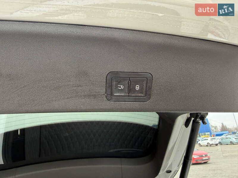 Позашляховик / Кросовер Denza N7 2024 в Львові фото 12 Позашляховик / Кросовер Denza N7 2024 в Львові