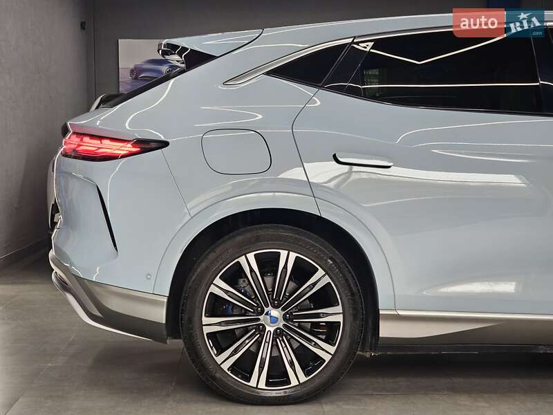 Позашляховик / Кросовер Denza N7 2023 в Дніпрі