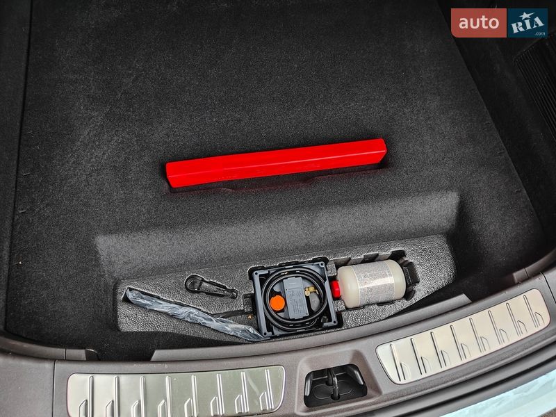 Фастбэк Denza N7 2023 в Киеве