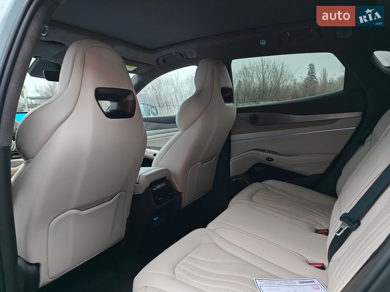 Фастбэк Denza N7 2023 в Киеве