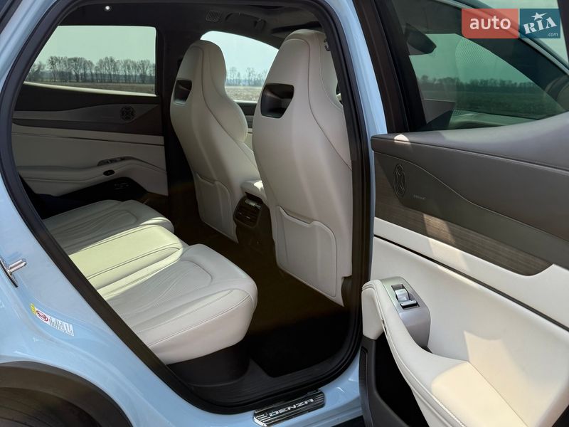 Позашляховик / Кросовер Denza N7 2024 в Києві