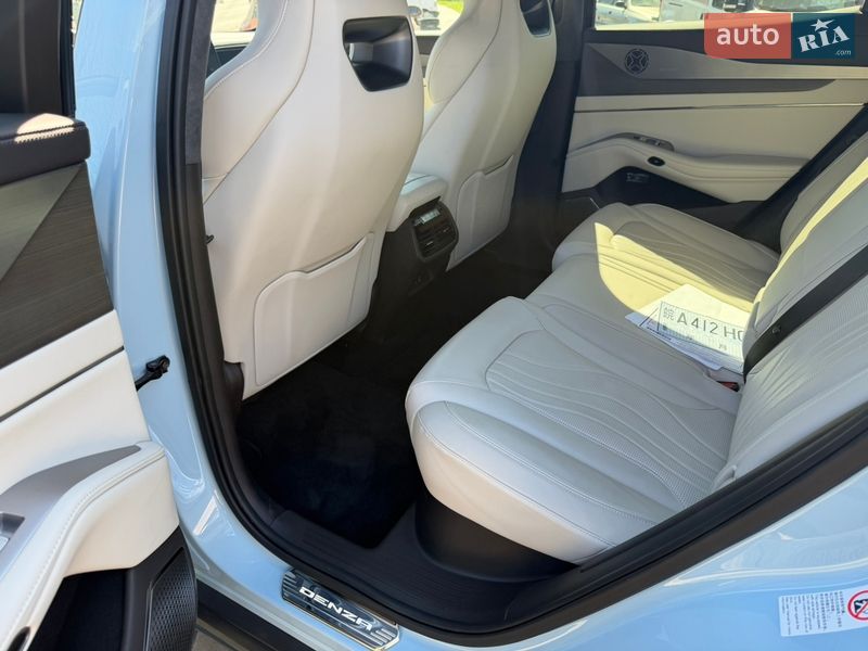 Позашляховик / Кросовер Denza N7 2024 в Києві фото 37 Позашляховик / Кросовер Denza N7 2024 в Києві