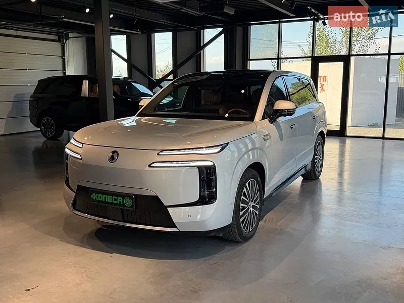 Denza N8L 2025