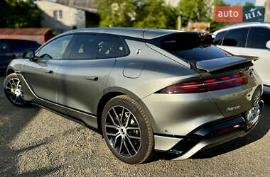 Лифтбек Denza Z9 GT 2024 в 