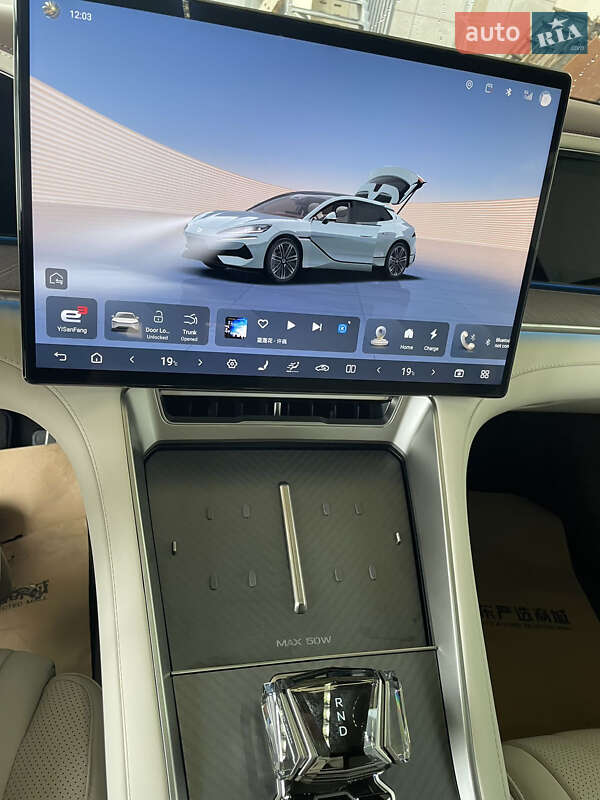 Лифтбек Denza Z9 GT 2024 в Киеве