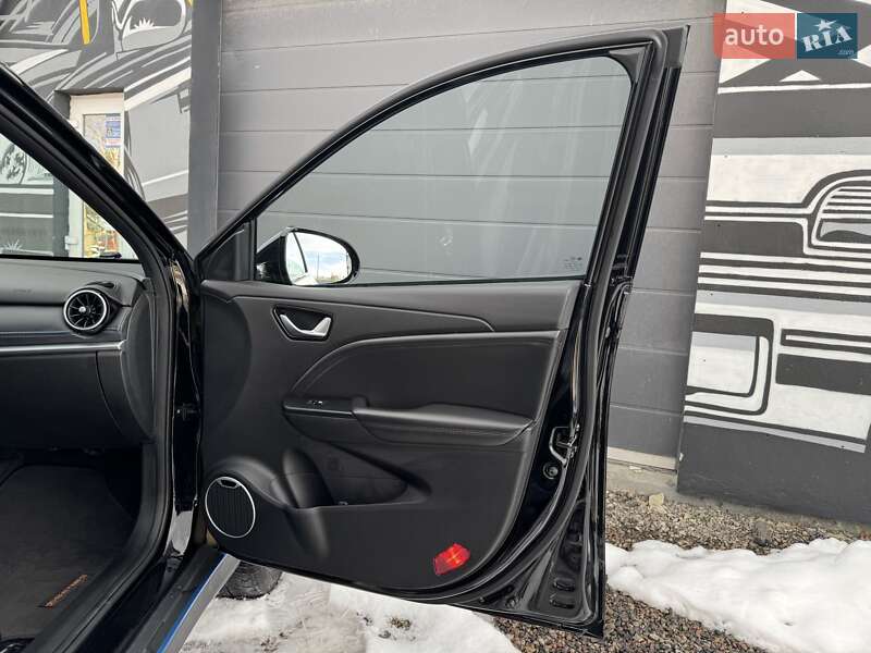 Внедорожник / Кроссовер DFSK Seres 3 2022 в Дрогобыче