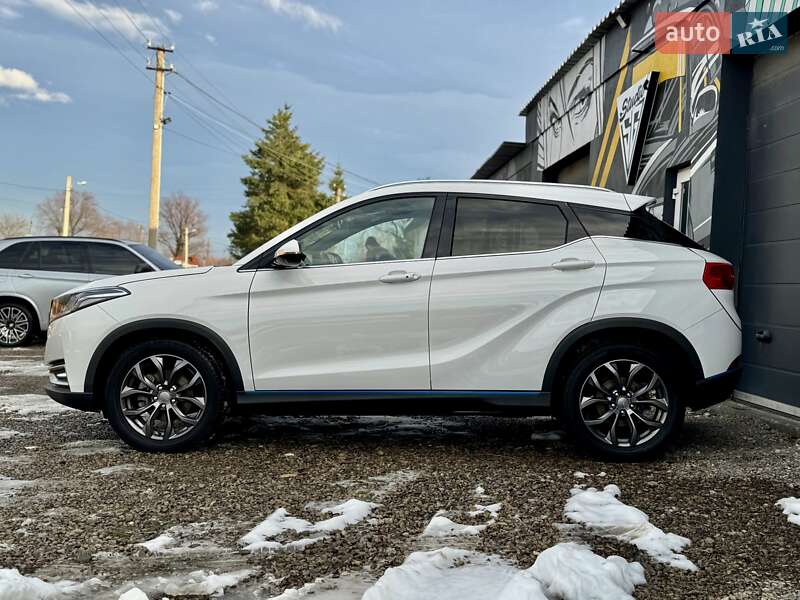 Позашляховик / Кросовер DFSK Seres 3 2022 в Дрогобичі